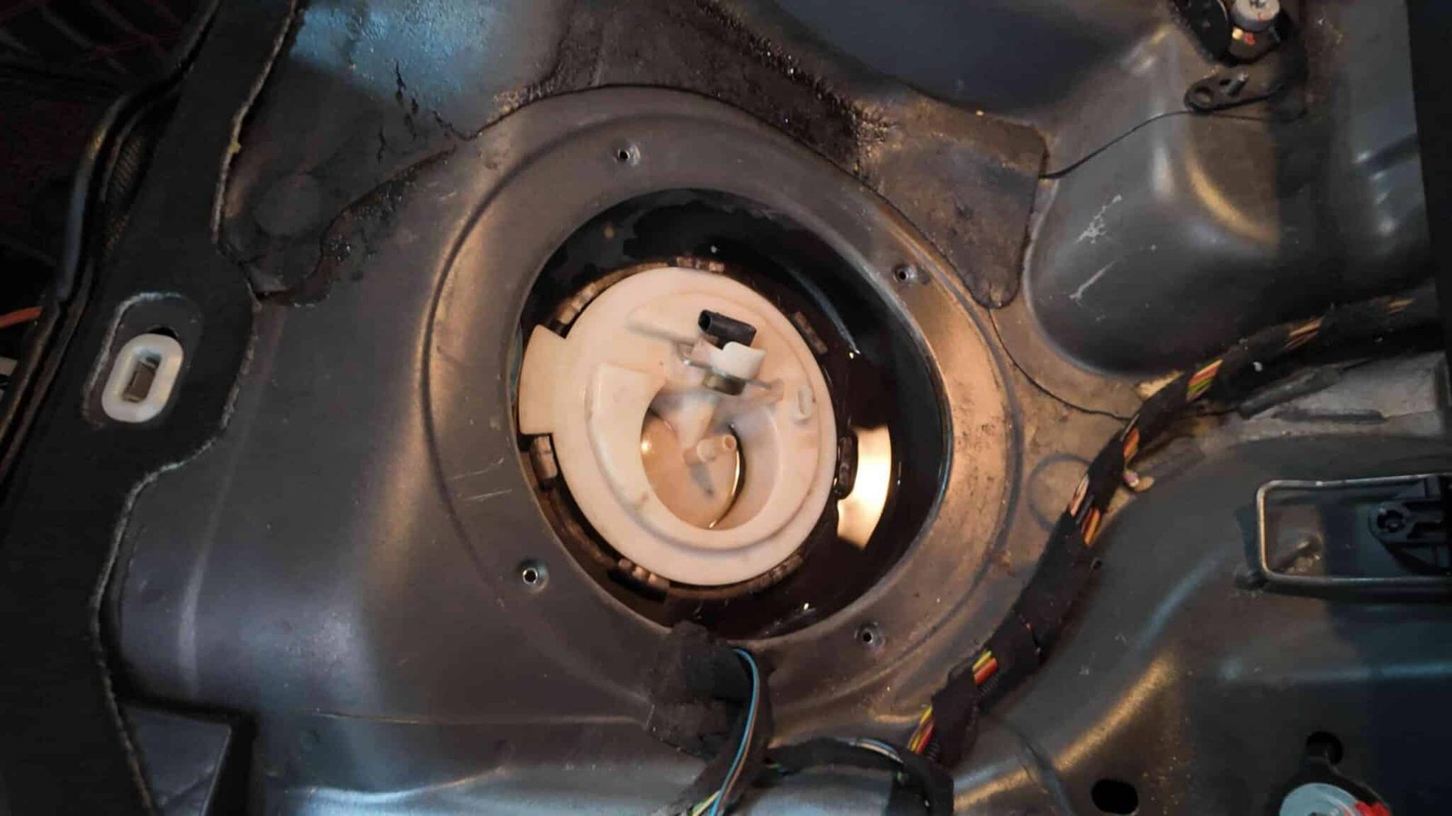 Lợi Ích Khi Thay Bơm Xăng Tại VES Workshop