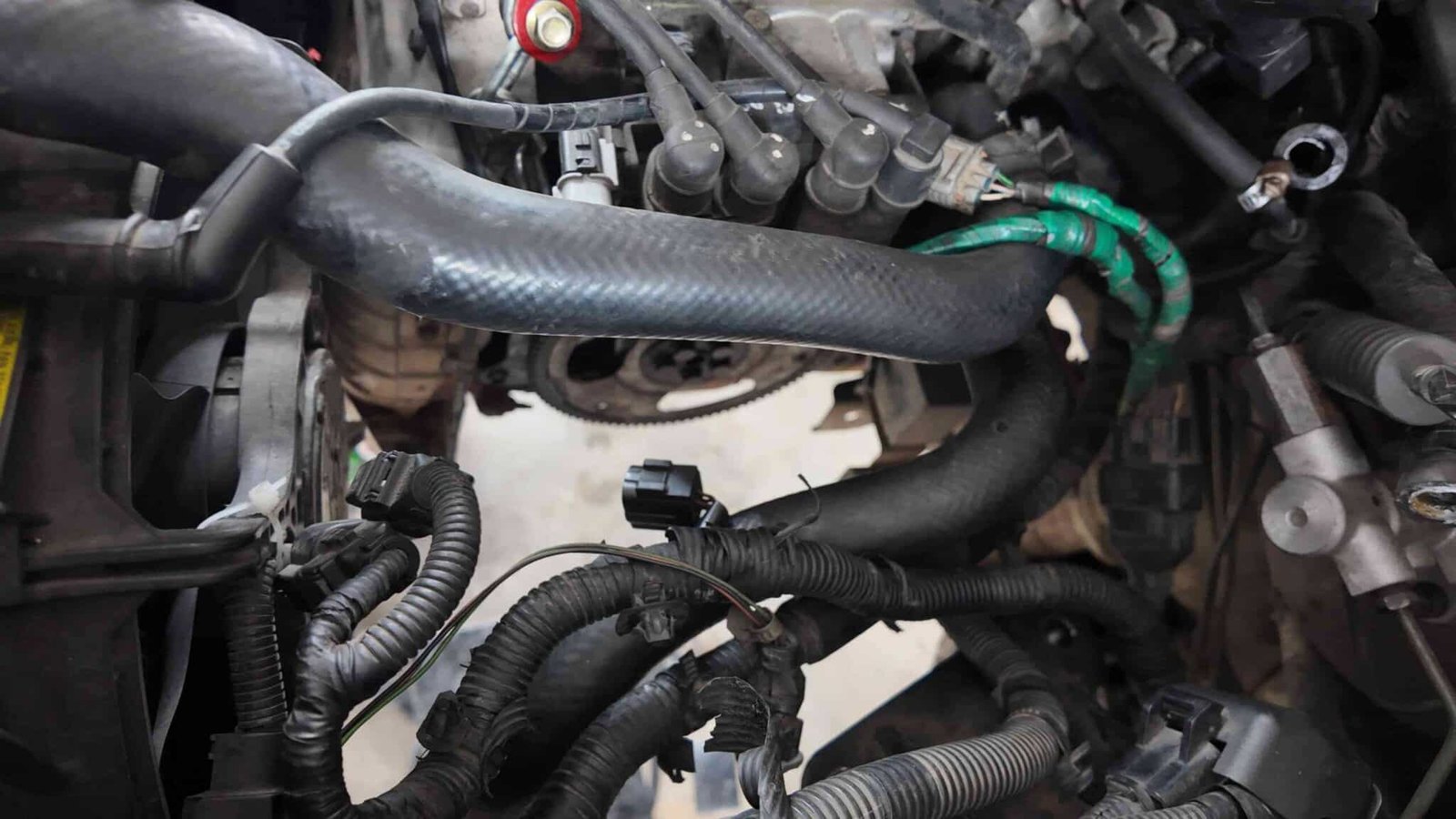 BẢO DƯỠNG HỆ THỐNG GẦM KIA SORENTO TẠI VES WORKSHOP 5 Quy trình bảo dưỡng hệ thống gầm tại Ves Workshop (Chi tiết từng bước)