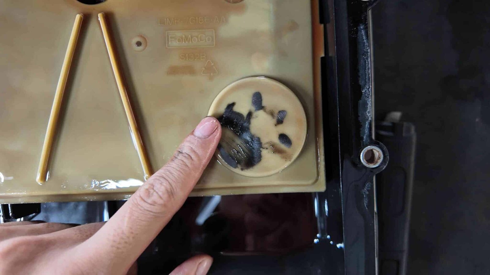 Quy trình sửa chữa chi tiết tại Ves Workshop