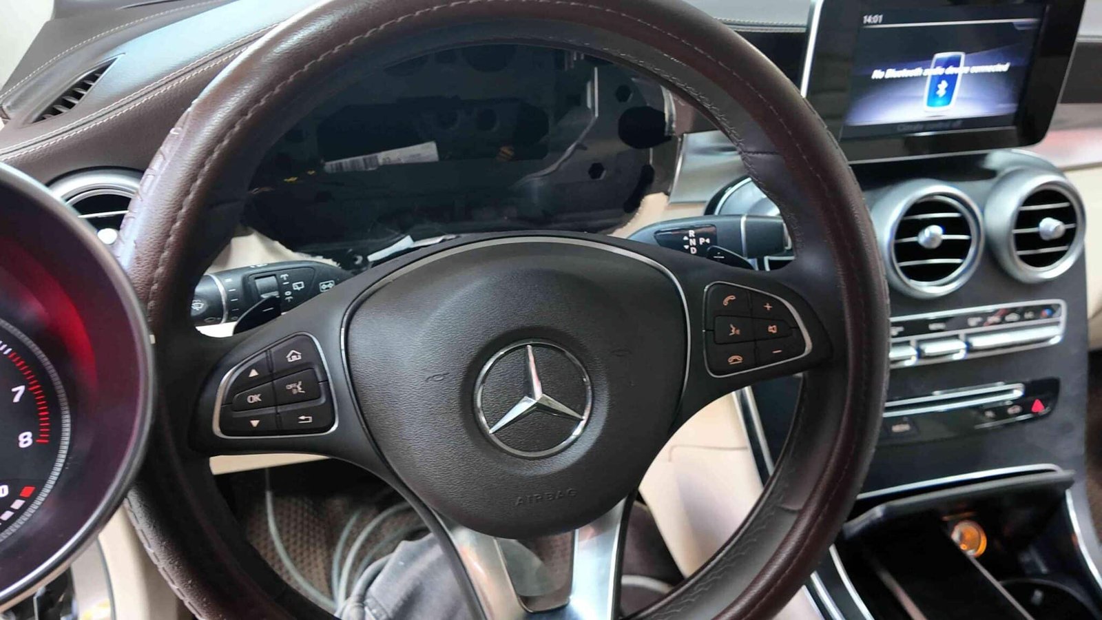 Các lỗi thường gặp trên đồng hồ Mercedes E350
