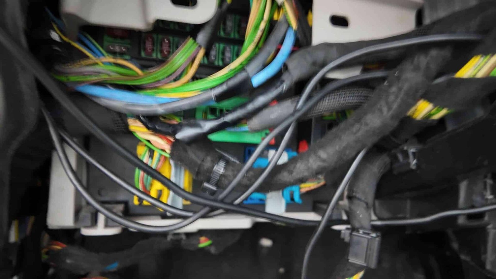 SỬA CHỮA HỆ THỐNG ĐIỆN PEUGEOT 508 - VES WORKSHOP 12 FAQs (Câu Hỏi Thường Gặp)