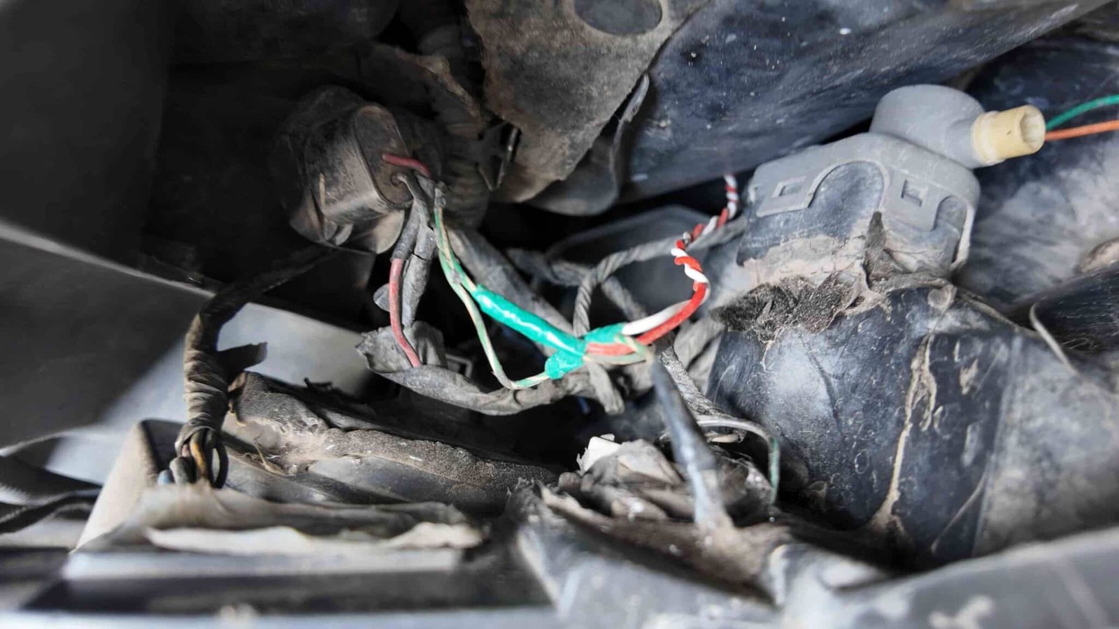 SỬA CHỮA HỆ THỐNG ĐIỆN PEUGEOT 508 - VES WORKSHOP 5 Lão Hóa Dây Dẫn & Ảnh Hưởng Môi Trường