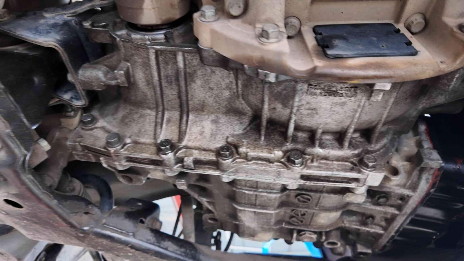 Các bộ phận chính trong hệ thống gầm Kia Carens (Diễn giải chi tiết)