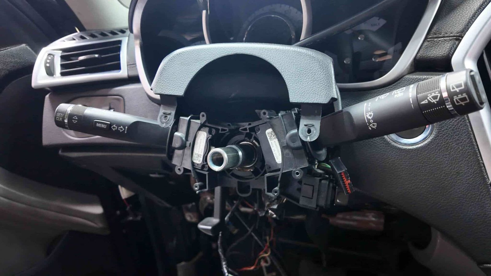 Triệu chứng nhận biết lỗi góc lái Cadillac SRX4