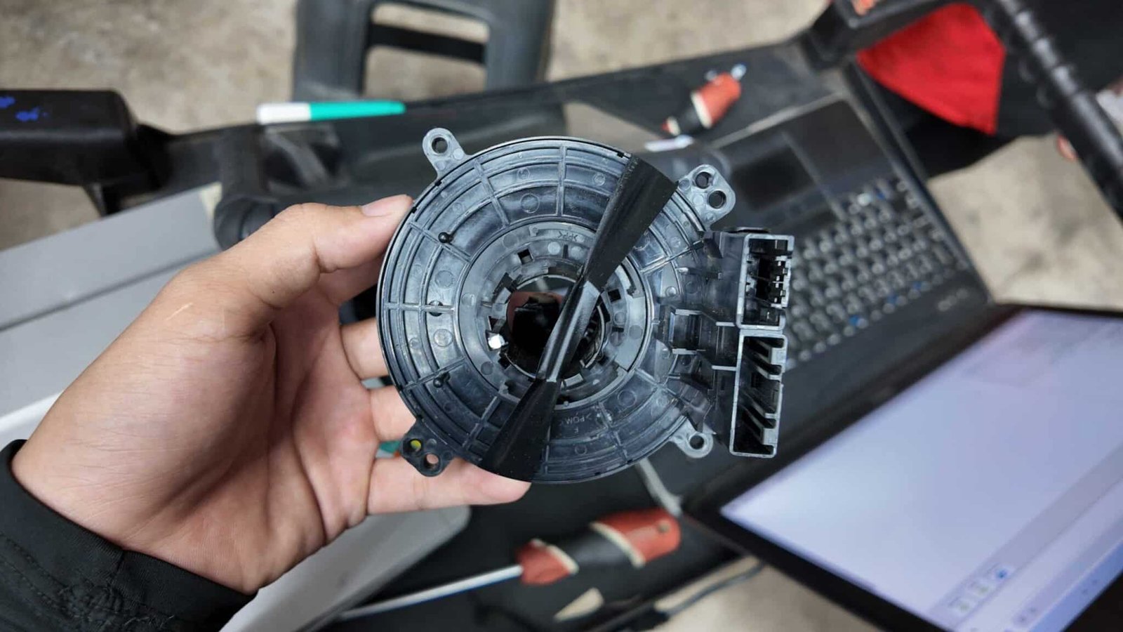 Lý do nên chọn Ves Workshop để sửa chữa lỗi góc lái Cadillac SRX4