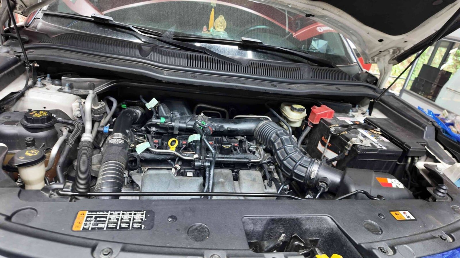 Bảo Dưỡng Hệ Thống Gầm Ford Explorer Chuẩn Chuyên Nghiệp - Ves Workshop - Giải Pháp Toàn Diện Cho Xe Bạn