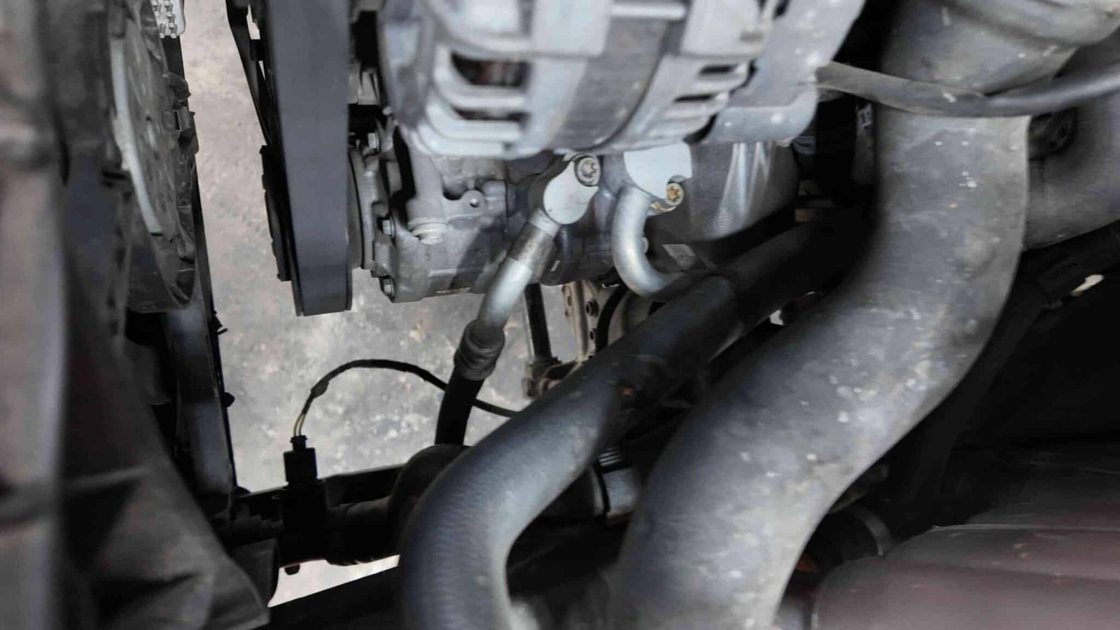 BẢO DƯỠNG HỆ THỐNG GẦM AUDI A4 TẠI VES WORKSHOP 9 Câu hỏi thường gặp về bảo dưỡng gầm Audi A4