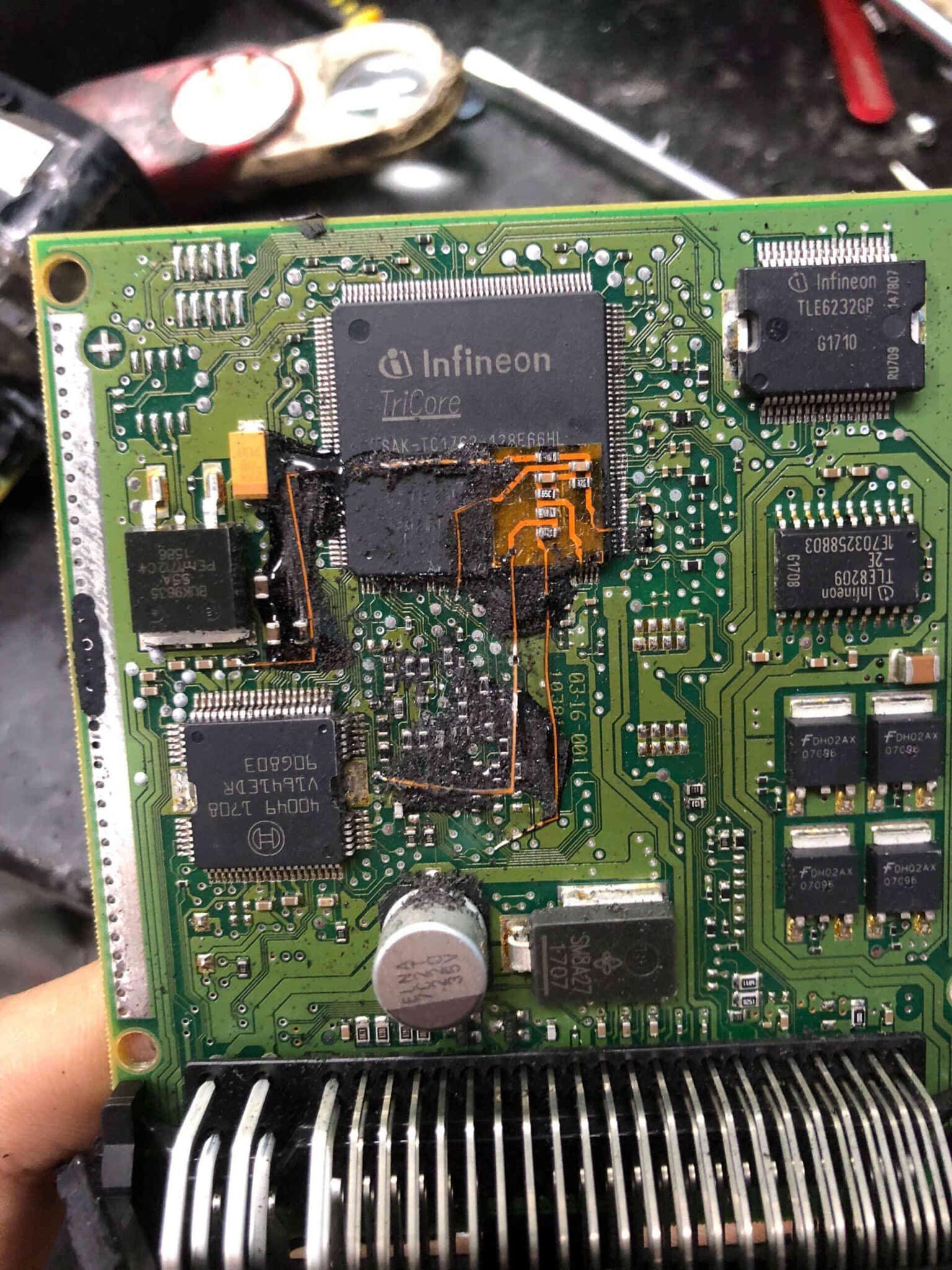 Dấu Hiệu ECU Kia Bị Lỗi - Nhận Biết Sớm Để Bảo Vệ Xe