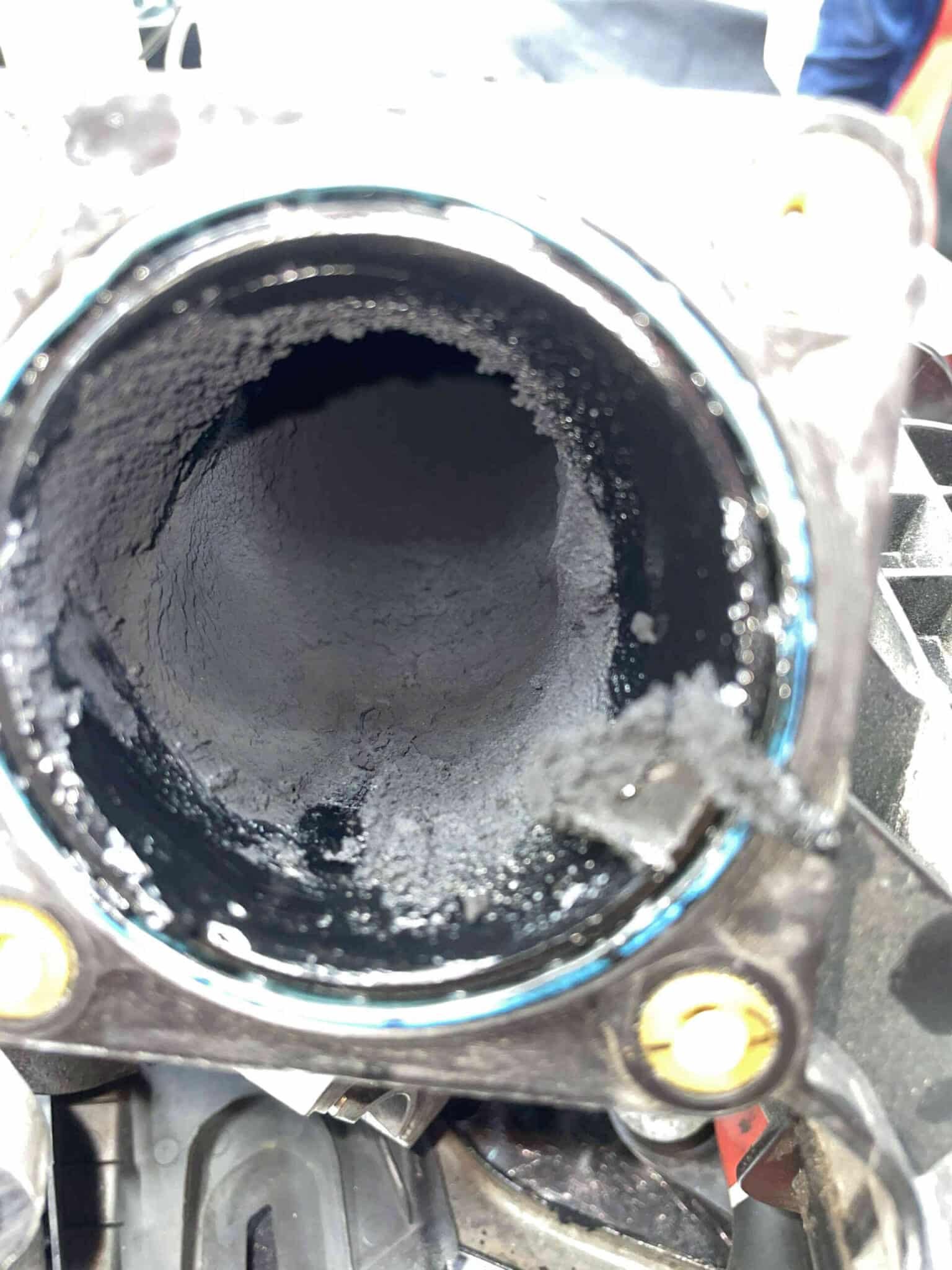 Chính sách giá dịch vụ vệ sinh kim phun và họng nạp