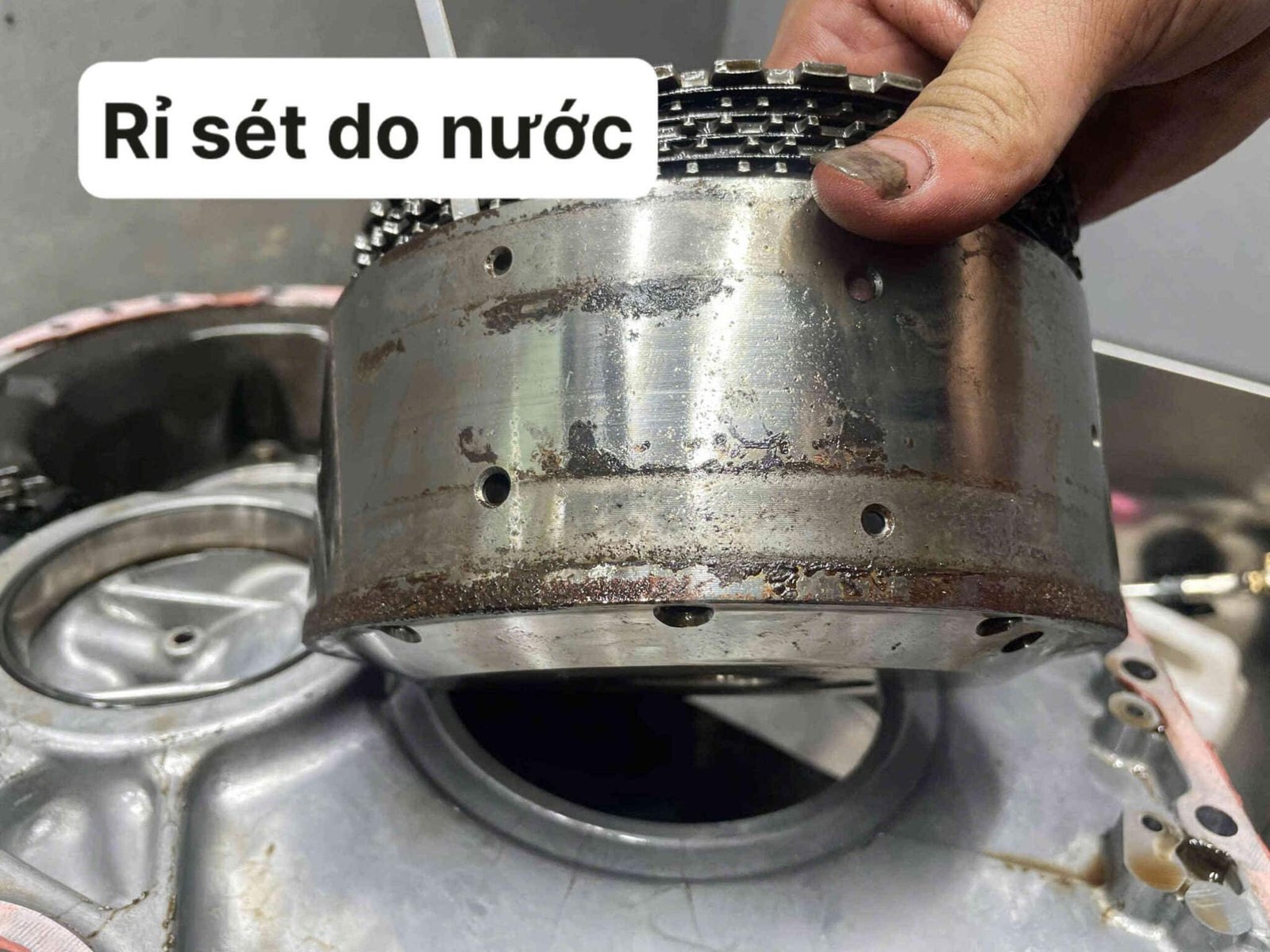 Các bước sửa chữa lỗi đèn báo hộp số tại VES Workshop