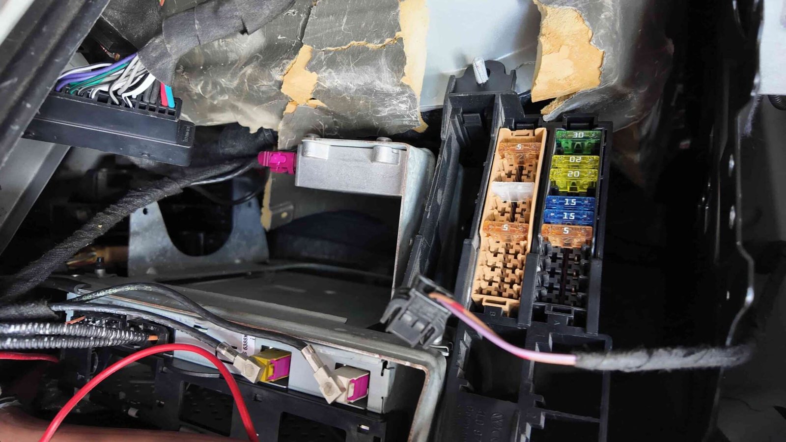 Kiểm tra lại kết nối giữa DVD và hệ thống âm thanh, loa.