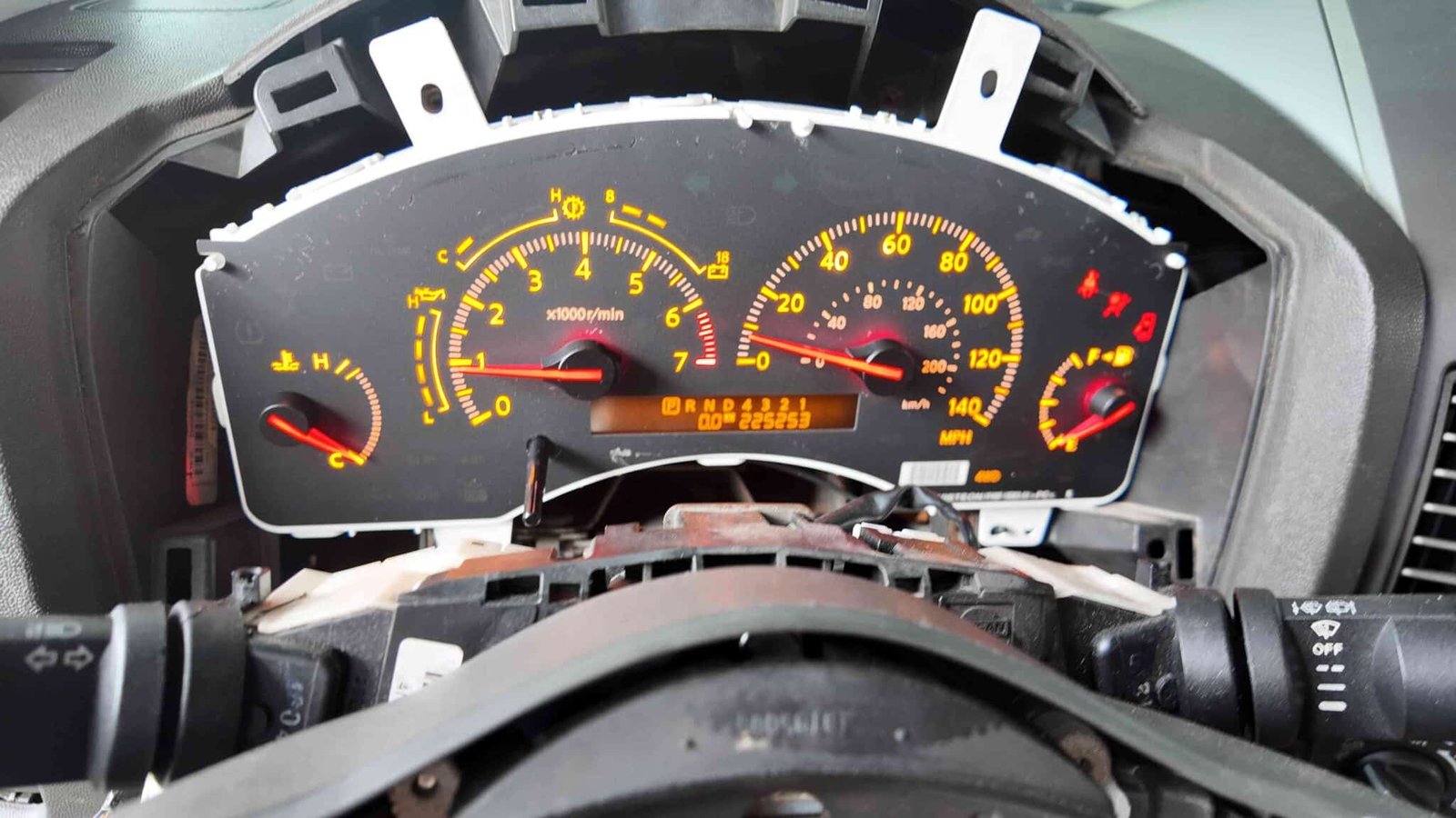 Những Lỗi Thường Gặp Trên Đồng Hồ Infiniti QX56