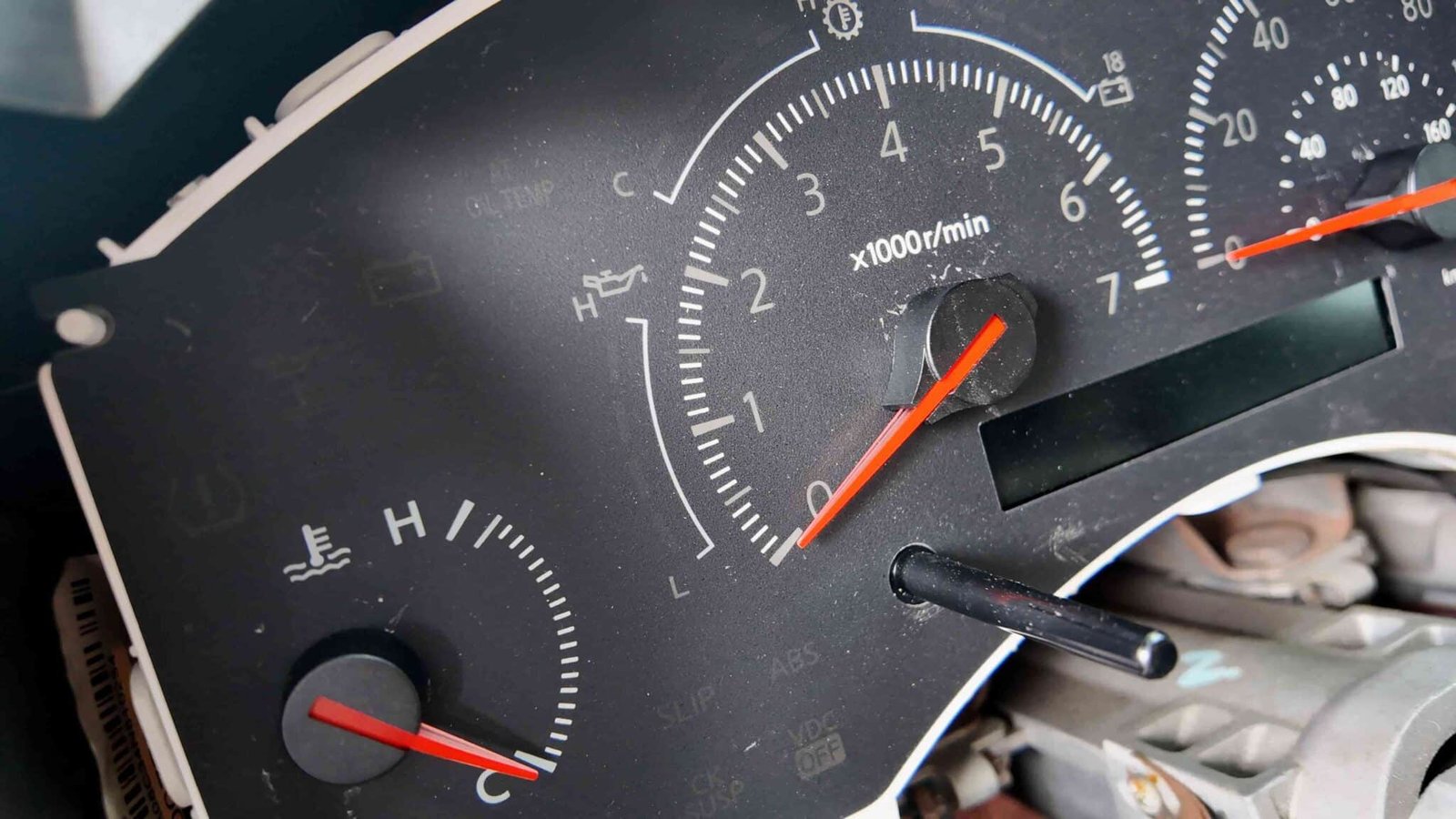 Lỗi Cảnh Báo Áp Suất Lốp, Đèn ABS, Đèn Turbo, Đèn Động Cơ