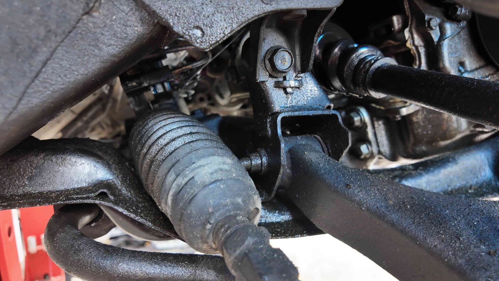 Vị Trí Thường Xuyên Bị Rò Rỉ Dầu Động Cơ Honda Civic – Giải Thích Chi Tiết