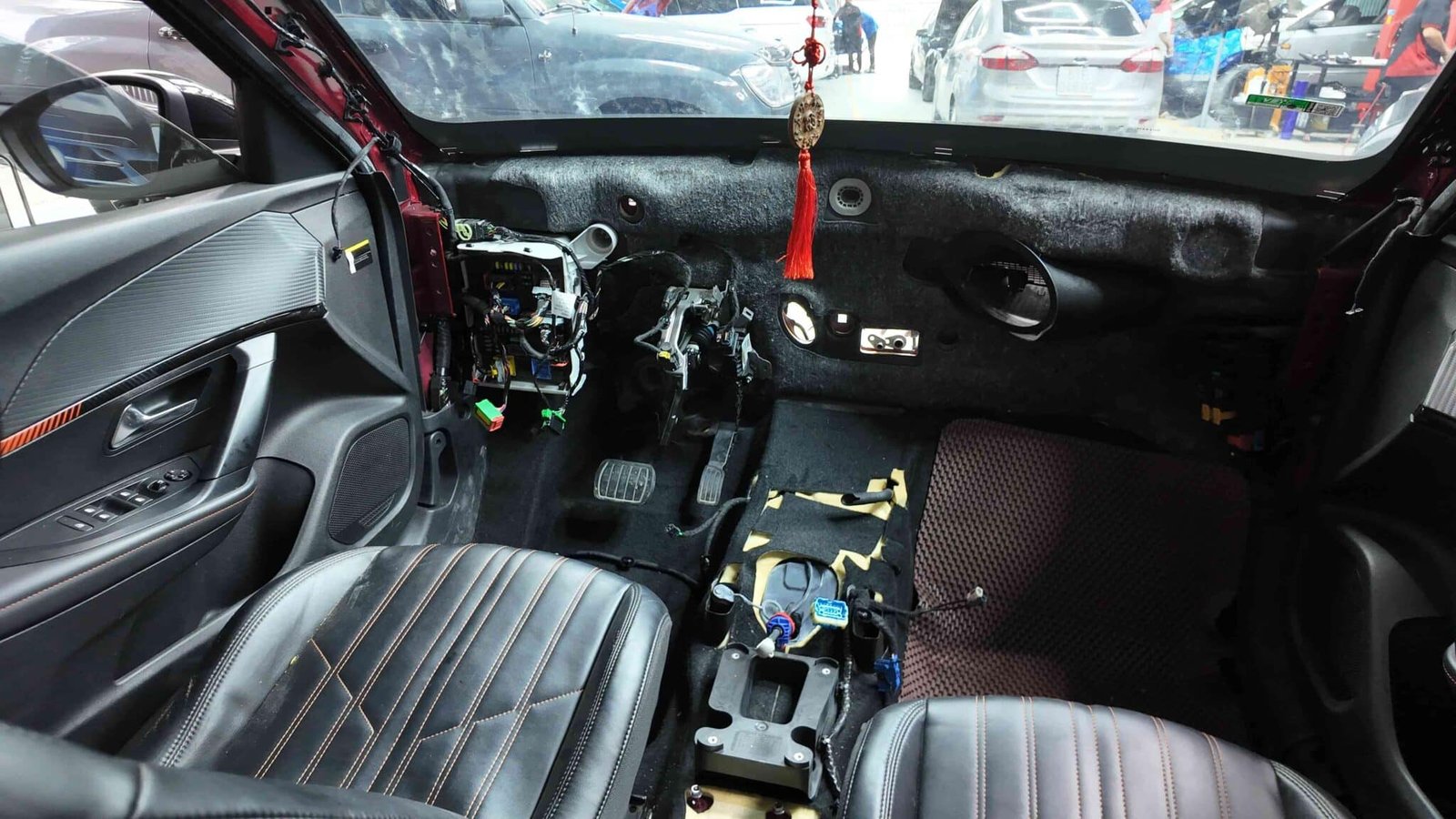 Phân tích cơ bản về cấu trúc và đặc điểm dễ hư hỏng của Peugeot 2008 Phân tích cơ bản về cấu trúc và đặc điểm dễ hư hỏng của Peugeot 2008