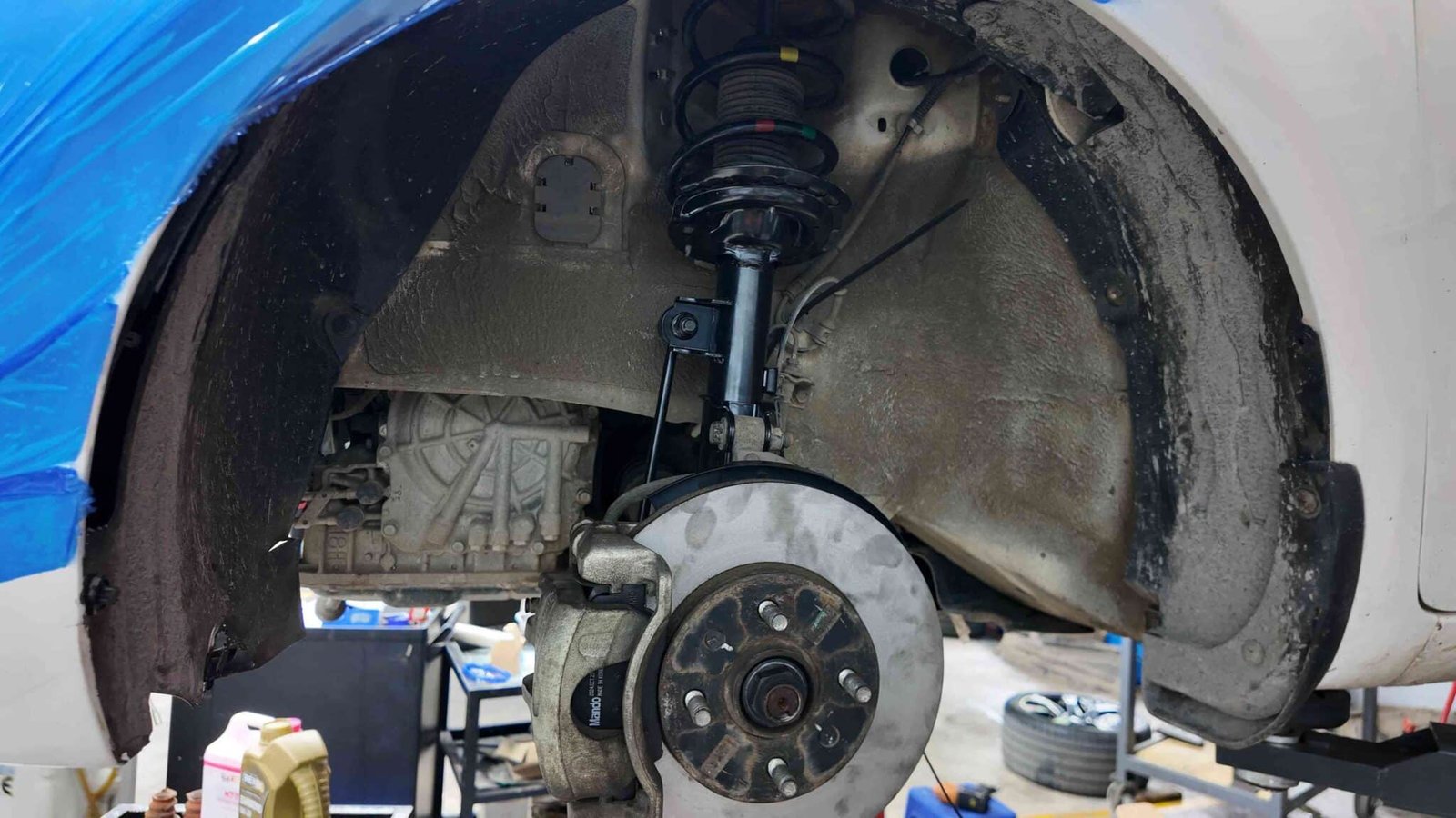 Các dấu hiệu rõ rệt khi xe Kia Rio gặp vấn đề về gầm: