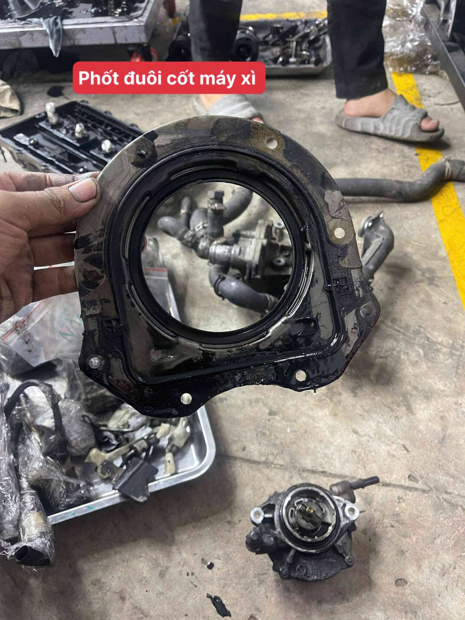 Các dấu hiệu kỹ thuật cụ thể cho thấy cần đại tu động cơ